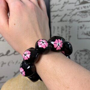 🩷2/$20✨ Hawaiian Jewelry Kukui Nuts Bracelet Handpainted Pink Hibiscus Flower
